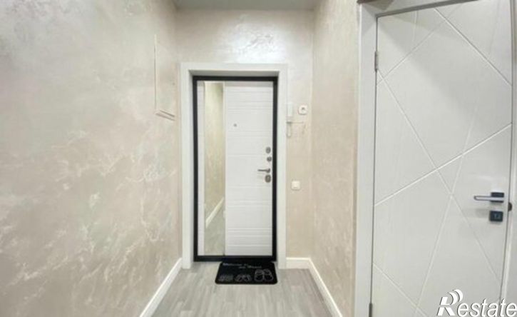 2-комн квартира 12-й микрорайон, 36А
