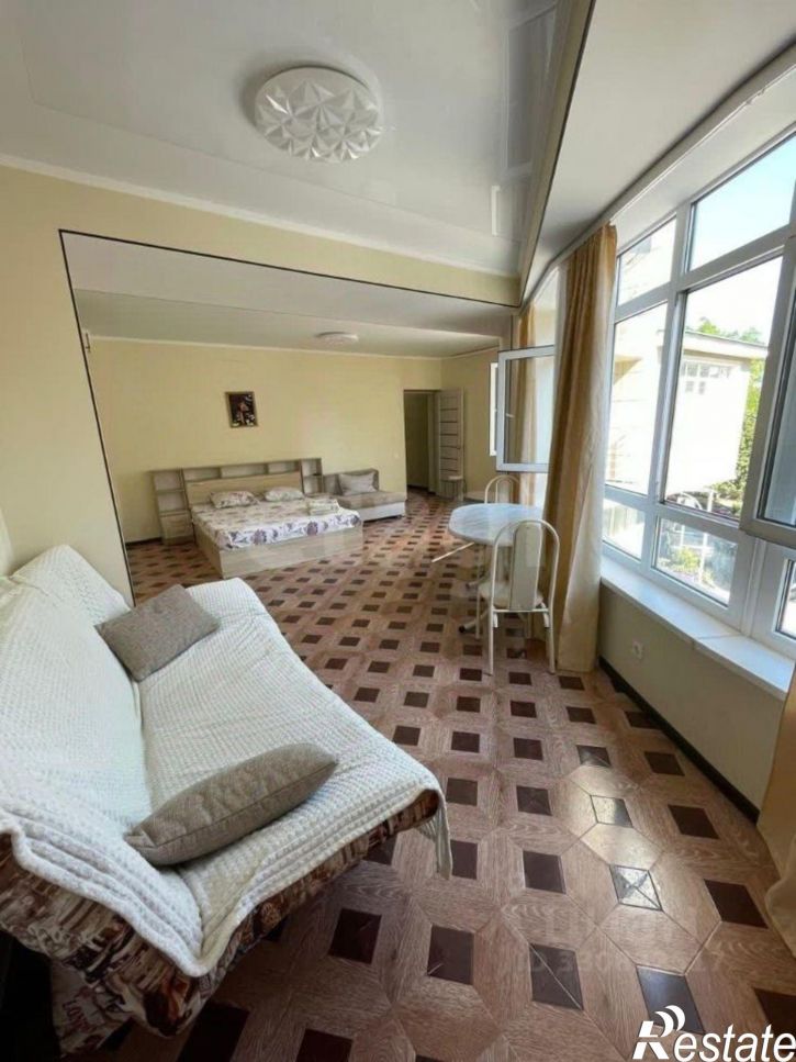 2-комн квартира улица Кирова, 1,  д. 1