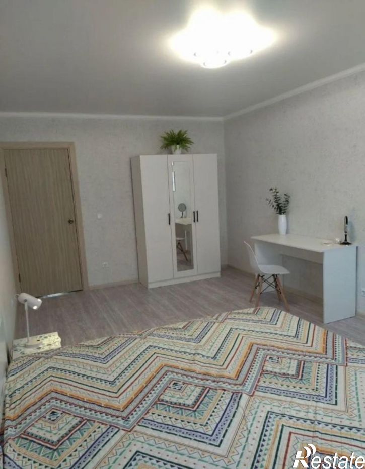 3-комн квартира улица Адмирала Пустошкина, 22 с10,  д. 22 с10