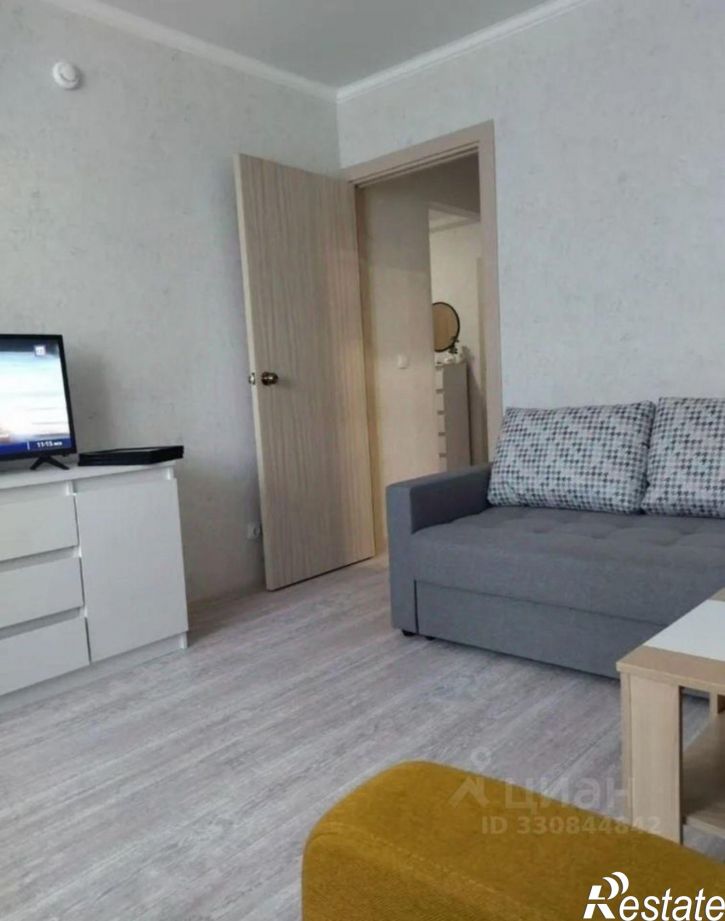 3-комн квартира улица Адмирала Пустошкина, 22 с10,  д. 22 с10