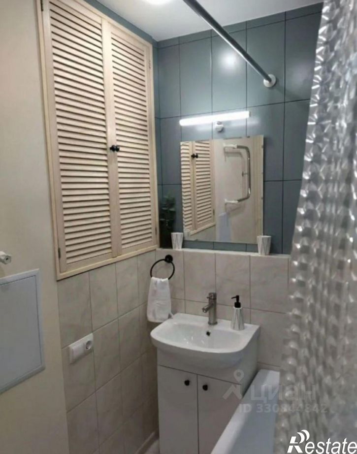 3-комн квартира улица Адмирала Пустошкина, 22 с10,  д. 22 с10