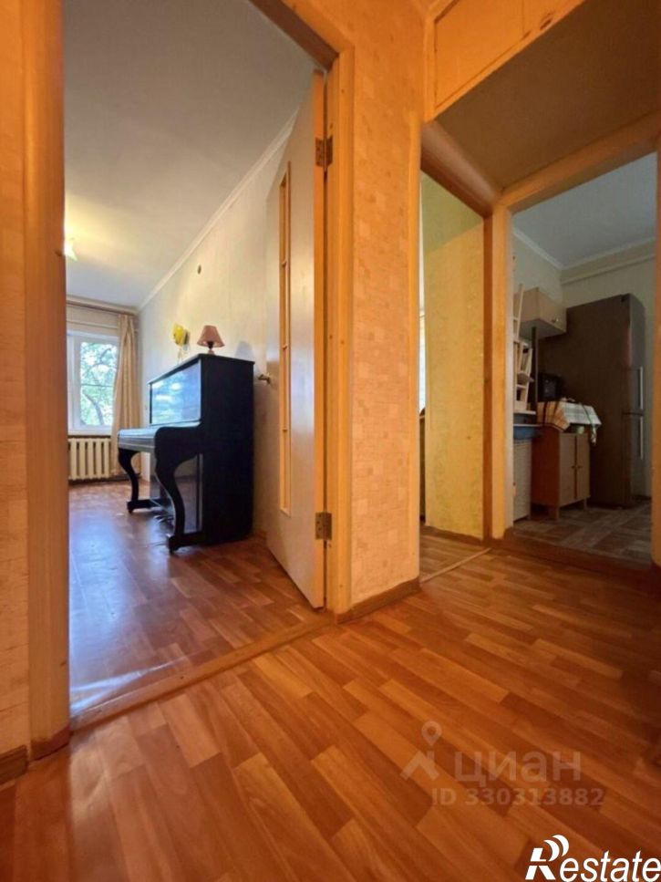 3-комн квартира улица Толстого, 58,  д. 58