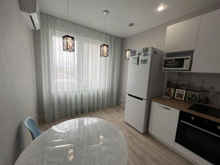 2-комн квартира Анапское шоссе, 24к7