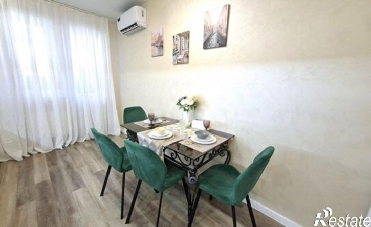 2-комн квартира улица Омелькова, 93,  д. 93