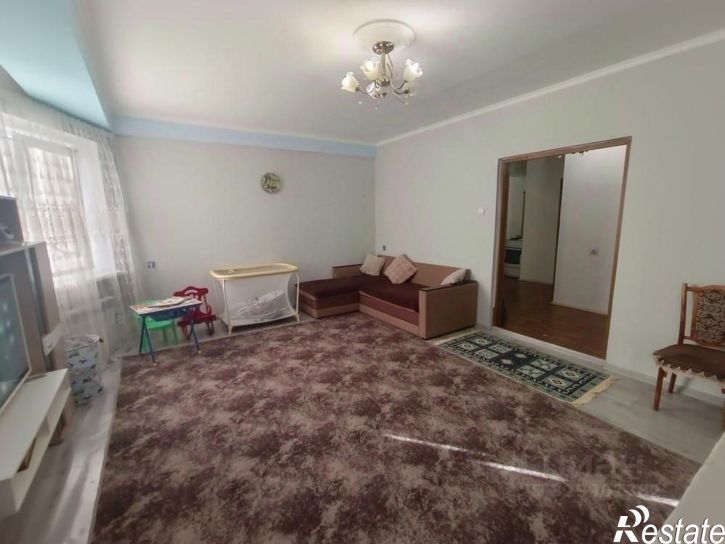 4-комн квартира Владимирская улица, 160 к1,  д. 160 к1