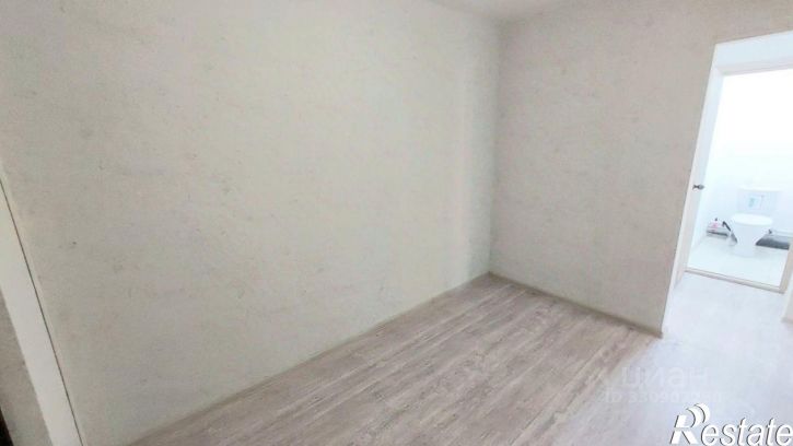 1-комн квартира улица Адмирала Пустошкина, 22 с10,  д. 22 с10