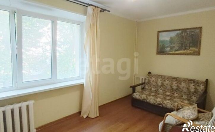 3-комн квартира 12-й микрорайон, 10