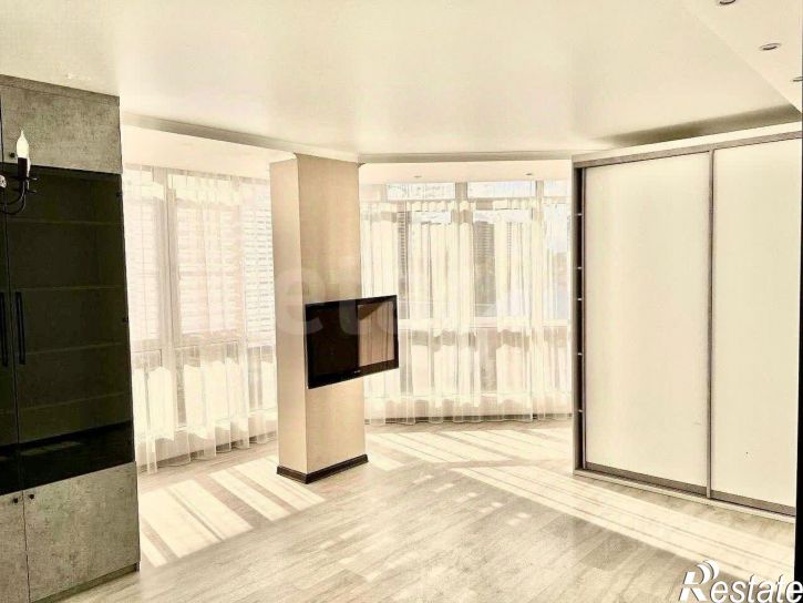3-комн квартира Тракторный пер, 5,  д. 5