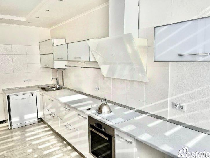 3-комн квартира Тракторный пер, 5,  д. 5