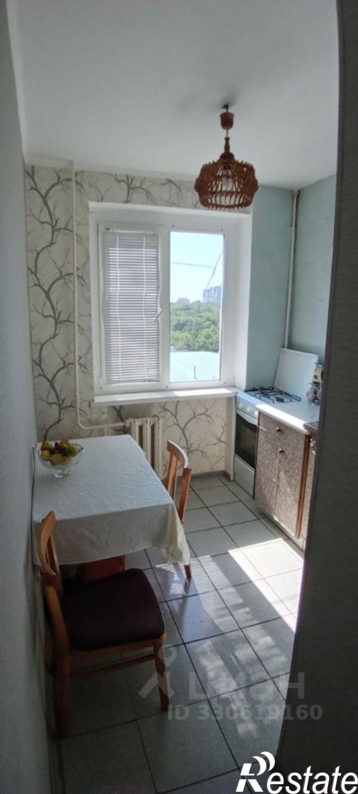 2-комн квартира улица Космонавтов, 34,  д. 34