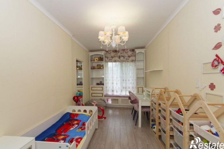 3-комн квартира улица Горького, 2А,  д. 2А