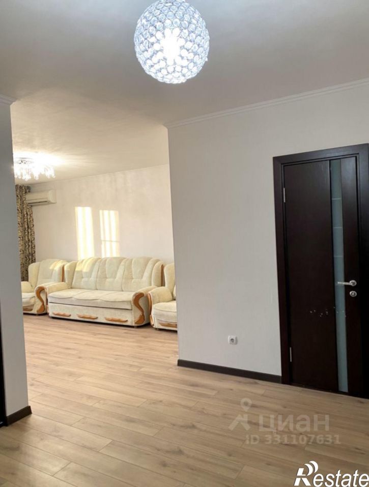 3-комн квартира Новороссийская улица, 232,  д. 232