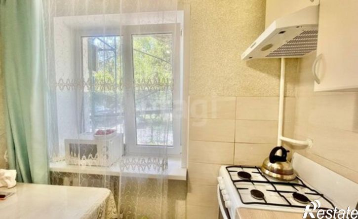 2-комн квартира 12-й микрорайон, 9
