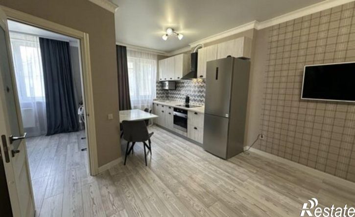 2-комн квартира 12-й микрорайон, 36А