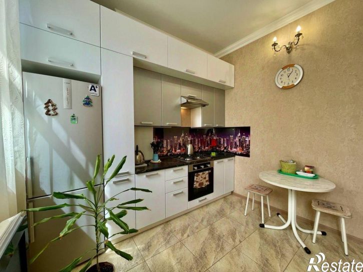 2-комн квартира улица Кати Соловьяновой, 84,  д. 84