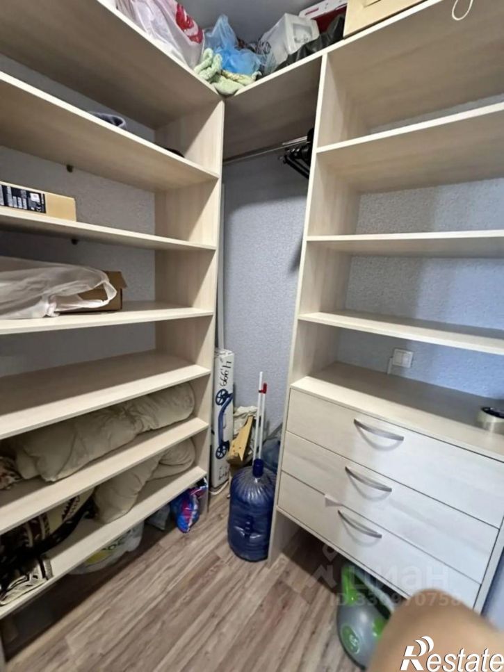 1-комн квартира улица Адмирала Пустошкина, 10,  д. 10