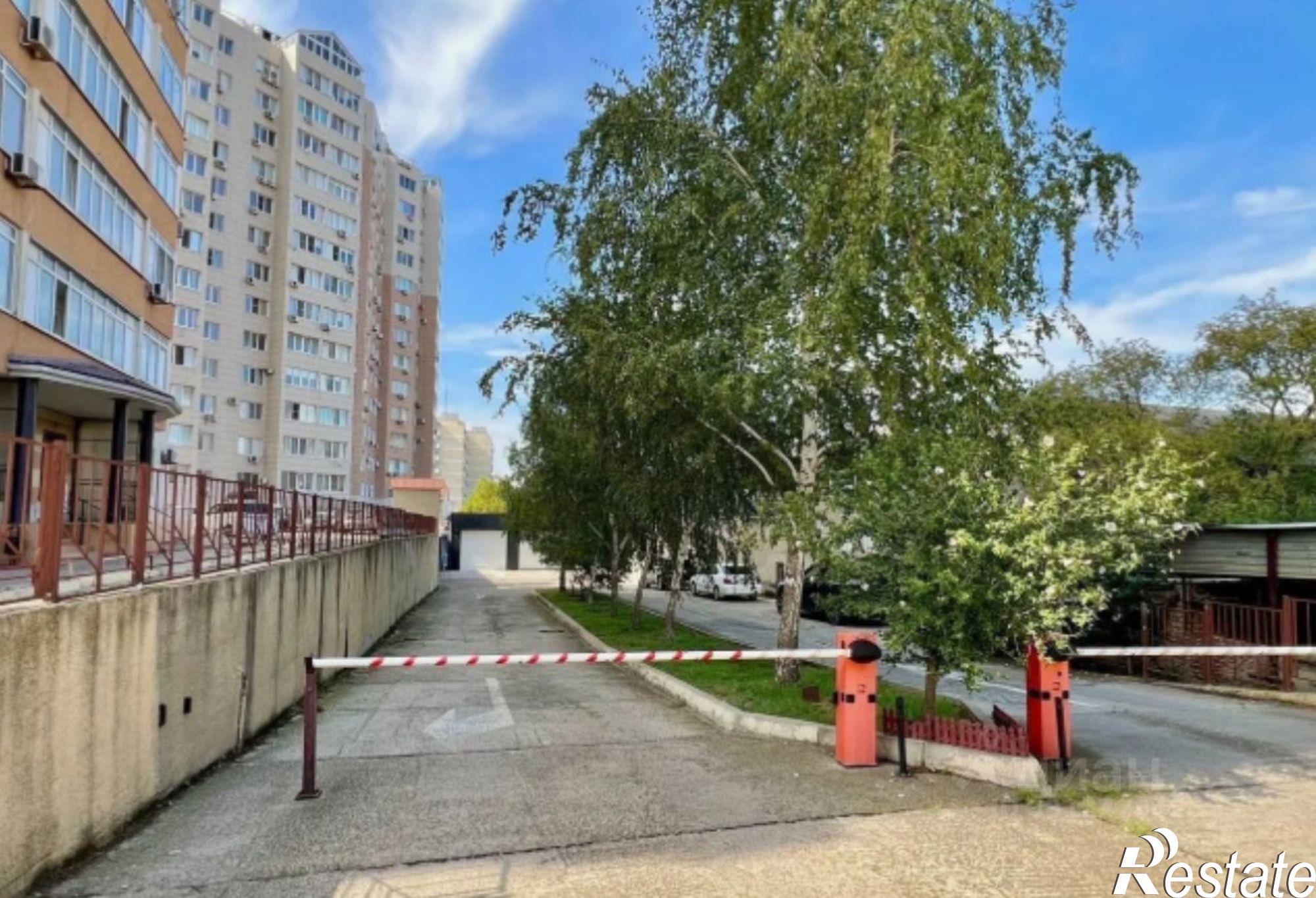 Купить гараж, место в паркинге за 600 012 рублей на Промышленная улица, 9