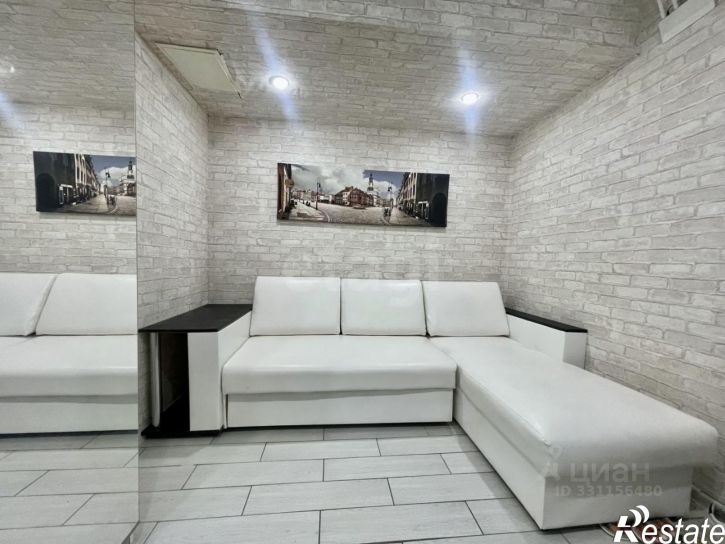 1-комн квартира ул Адмирала Пустошкина, 22 4,  д. 22 4,  к. 4