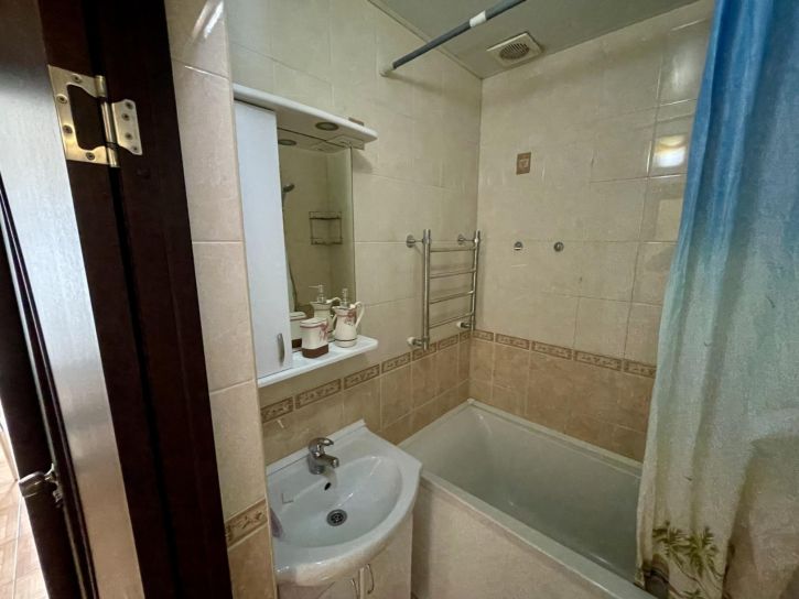 2-комн квартира Черноморская улица, 61
