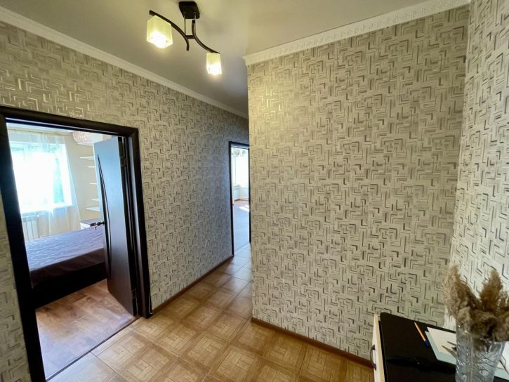 2-комн квартира Черноморская улица, 61
