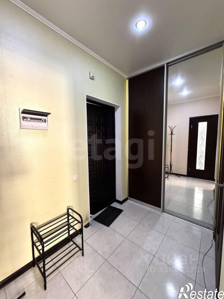1-комн квартира Лазурная улица, 10 к1,  д. 10 к1
