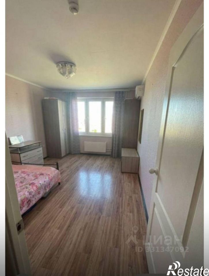1-комн квартира улица Адмирала Пустошкина, 10,  д. 10