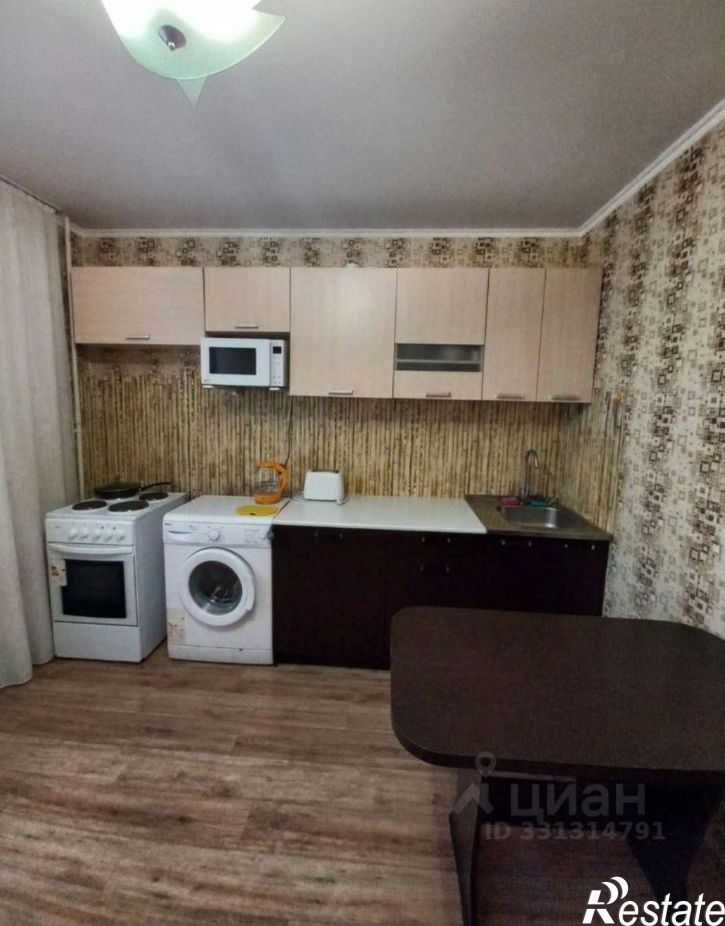 1-комн квартира улица Адмирала Пустошкина, 22 с4,  д. 22 с4