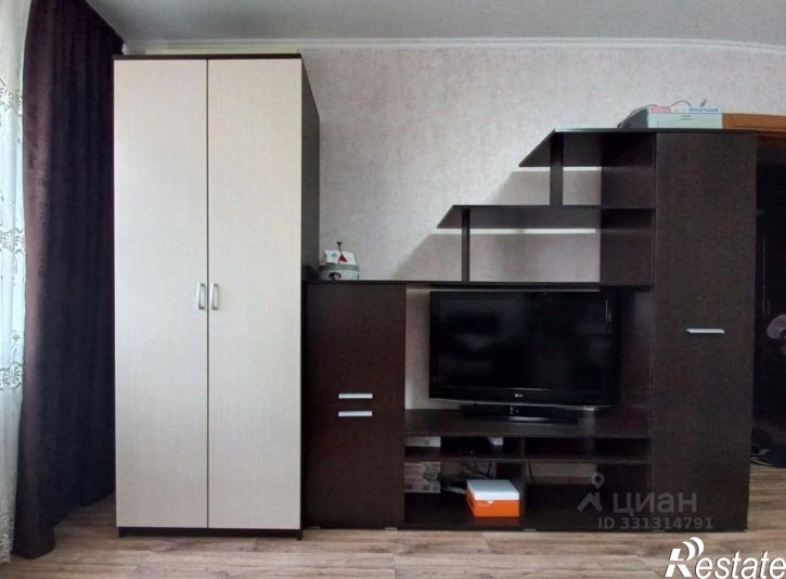 1-комн квартира улица Адмирала Пустошкина, 22 с4,  д. 22 с4