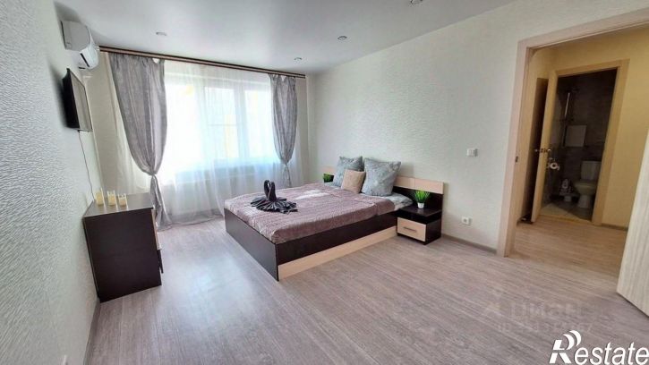 1-комн квартира ул Адмирала Пустошкина, 22 7,  д. 22 7,  к. 7