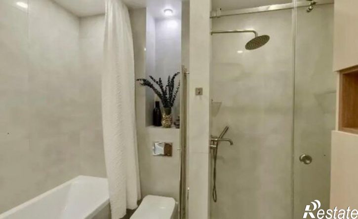 2-комн квартира улица Крылова, 13 к2,  д. 13 к2
