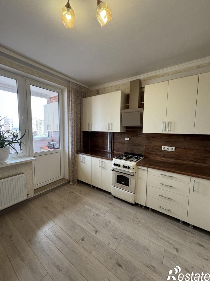 2-комн квартира улица Омелькова, 21