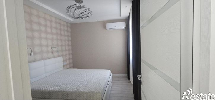 2-комн квартира улица Толстого, 130к2