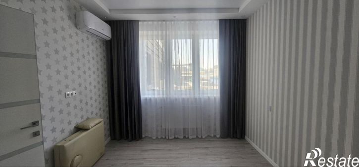 2-комн квартира улица Толстого, 130к2