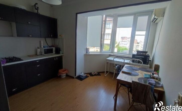 1-комн квартира улица Самбурова, 239,  д. 239