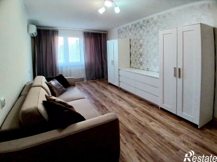 1-комн квартира ул Адмирала Пустошкина, 22 4,  д. 22 4,  к. 4