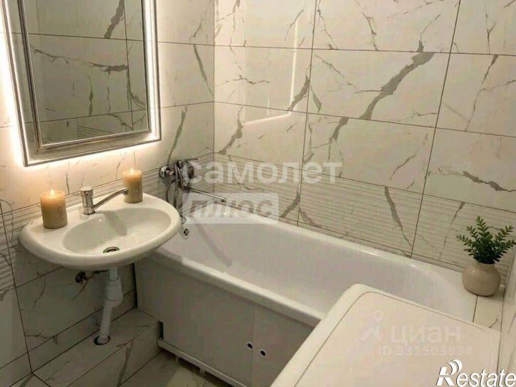 1-комн квартира ул Адмирала Пустошкина, 22 3,  д. 22 3,  к. 3