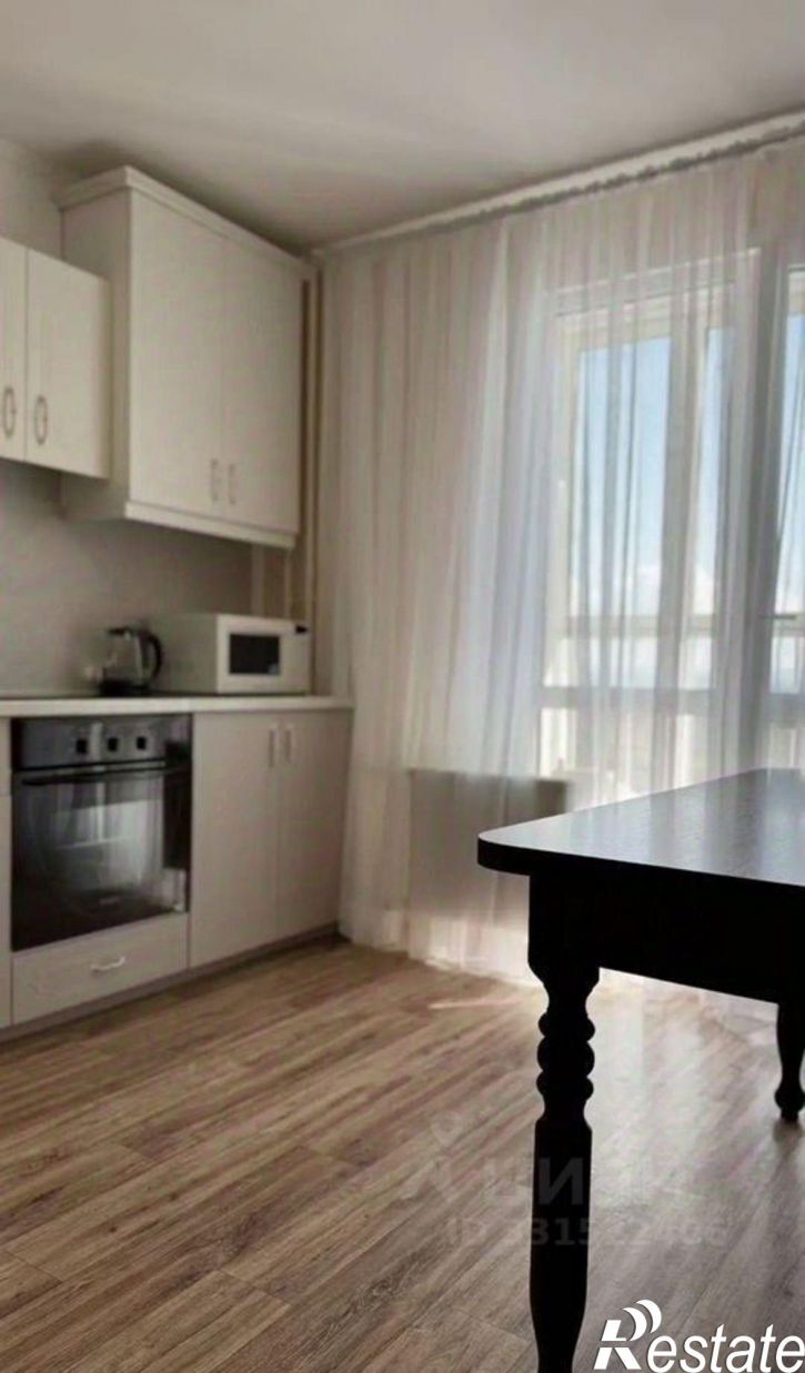 1-комн квартира улица Адмирала Пустошкина, 22 с6,  д. 22 с6