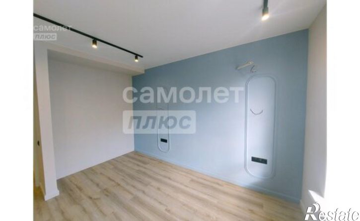 2-комн квартира улица Крылова, 13 к3,  д. 13 к3