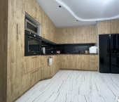 3-комн, 110кв м, этаж 2/10 улица Омелькова, 20 к1