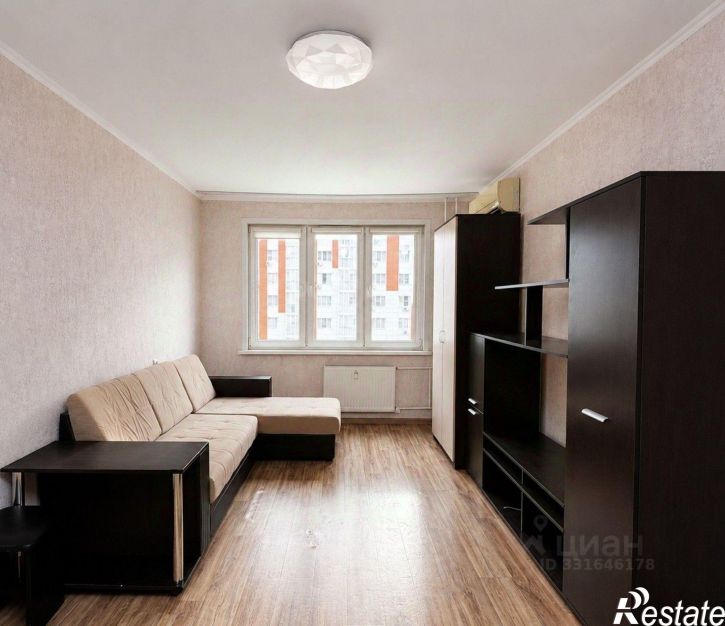 1-комн квартира улица Адмирала Пустошкина, 22 с4,  д. 22 с4