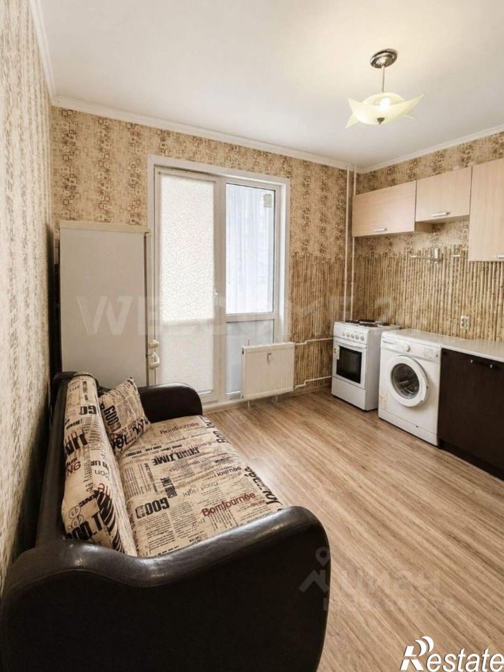 1-комн квартира улица Адмирала Пустошкина, 22 с4,  д. 22 с4