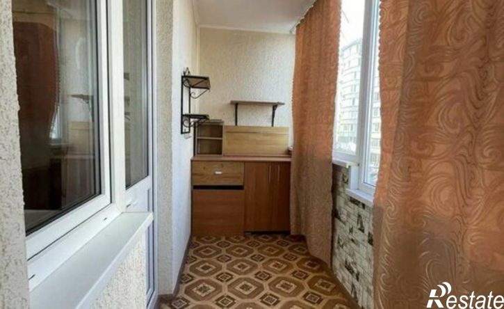 2-комн квартира ул Крылова, 17 1,  д. 17 1,  к. 1