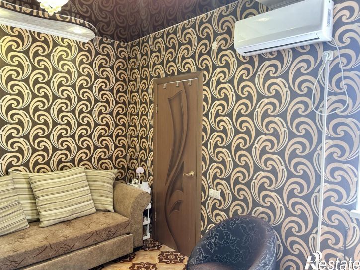 2-комн квартира улица Самбурова, 207