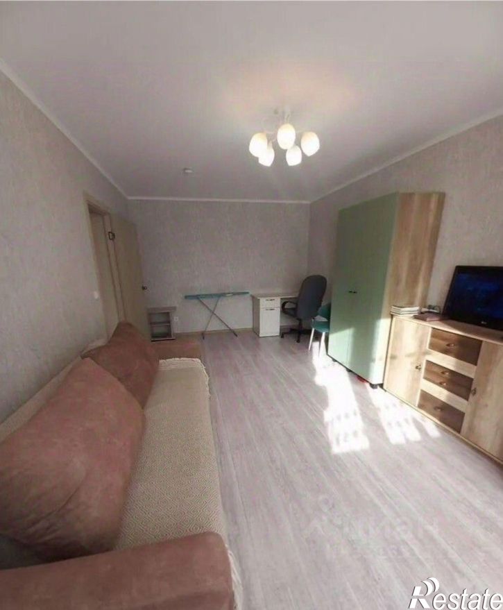 1-комн квартира ул Адмирала Пустошкина, 14,  д. 14