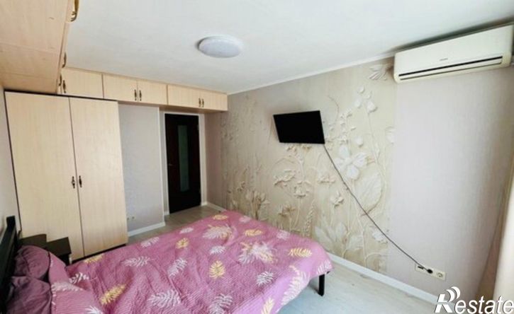 2-комн квартира 12-й микрорайон, 34