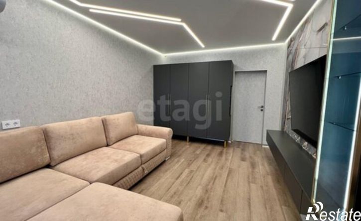 3-комн квартира ул Адмирала Пустошкина, 22 2,  д. 22 2,  к. 2