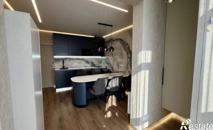 3-комн квартира ул Адмирала Пустошкина, 22 2,  д. 22 2,  к. 2