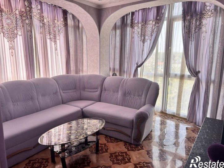 2-комн квартира ул Самбурова, 207,  д. 207