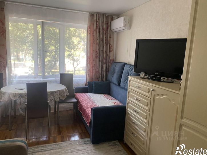 2-комн квартира 12-й микрорайон, 9