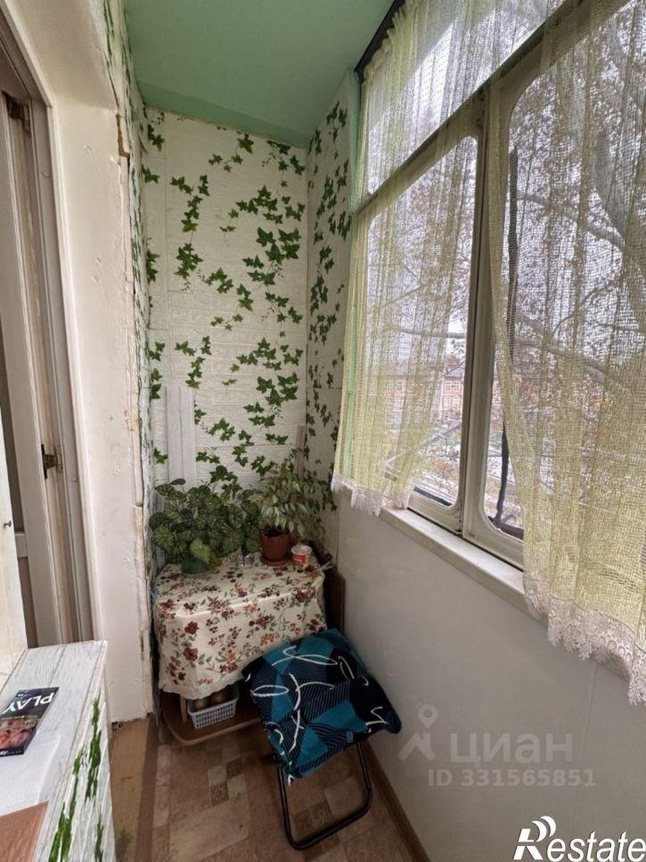 2-комн квартира 12-й микрорайон, 6